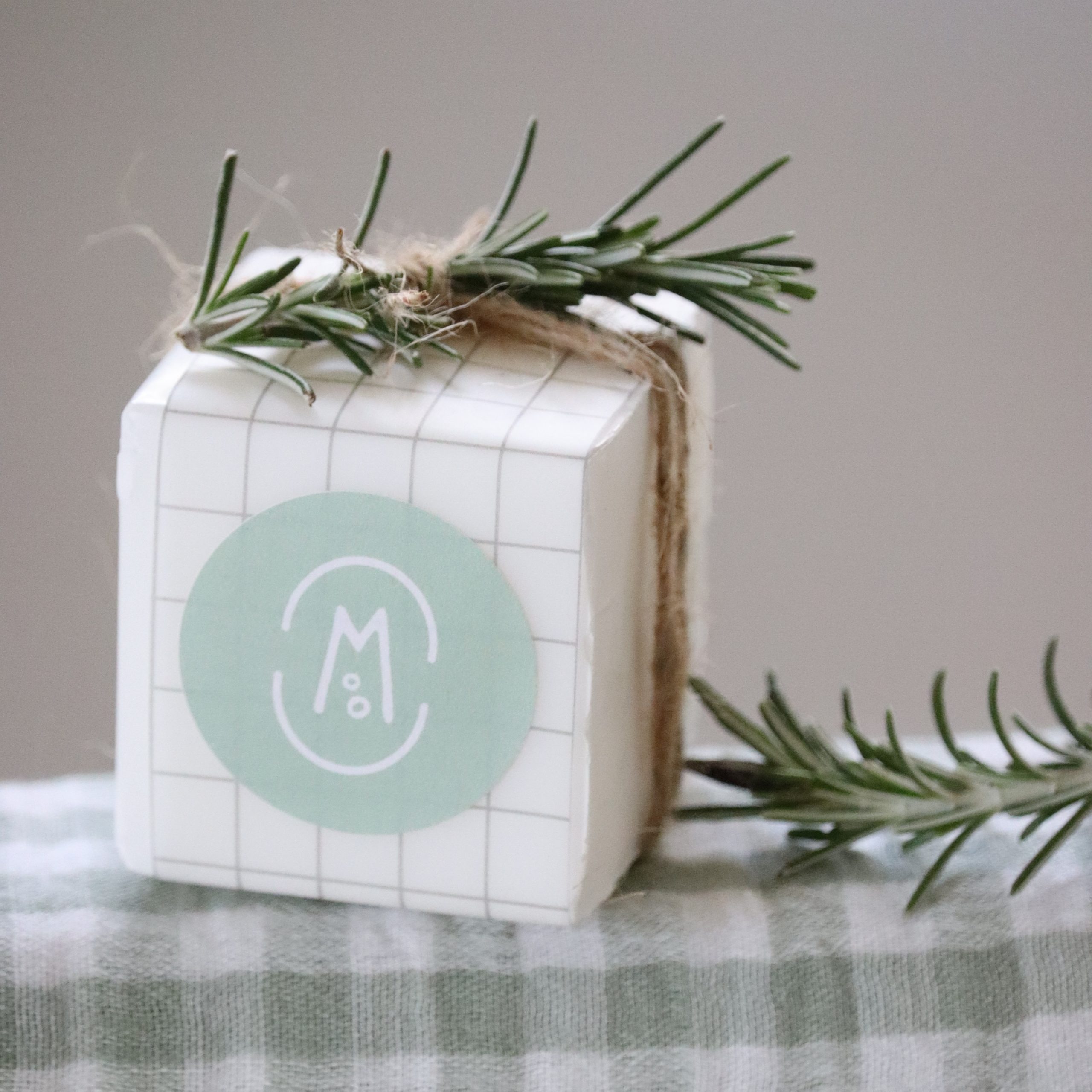 Produit ménager naturel Atelier Maloa - savon vaisselle et pâte nettoyante